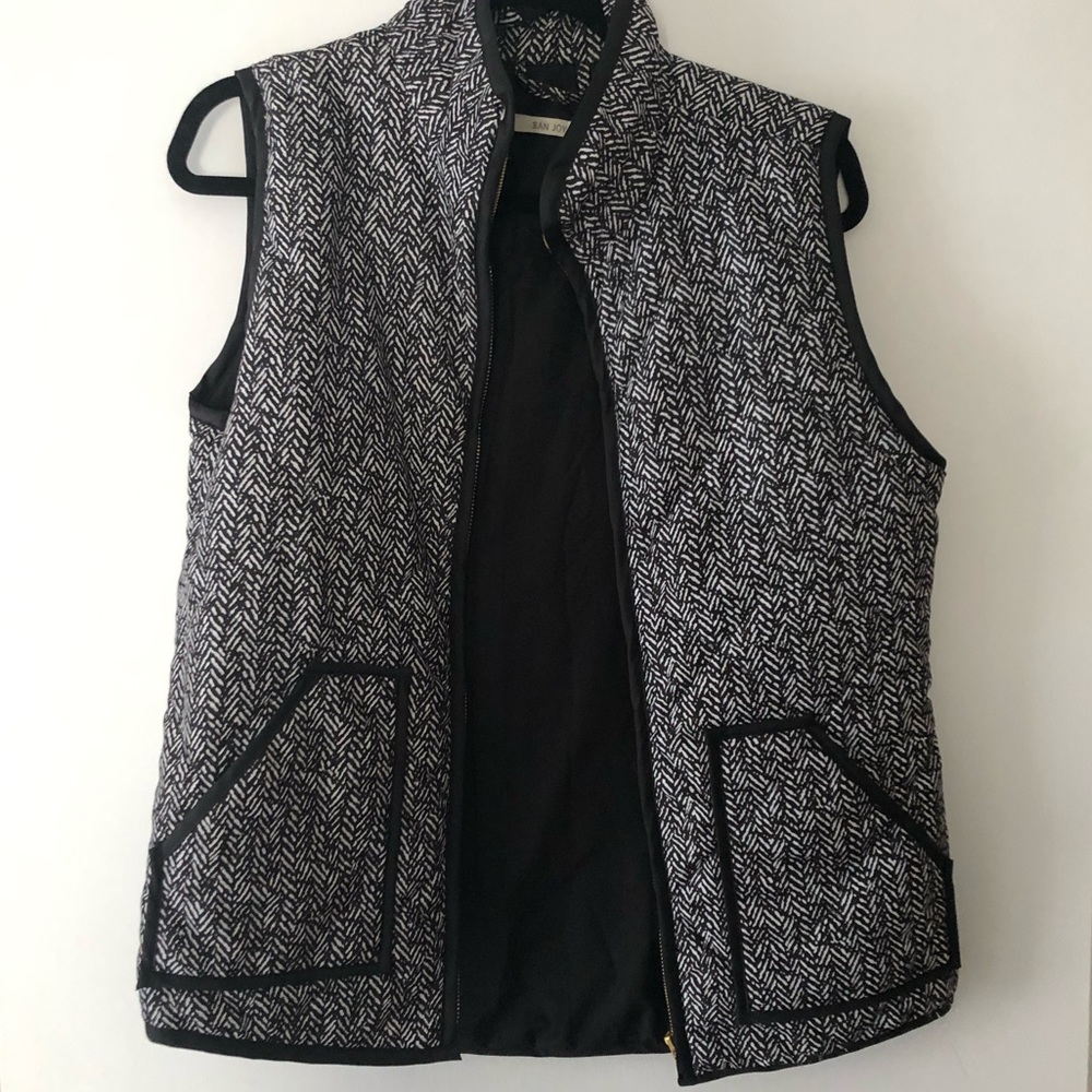 Houndstooth Vest - Picture 2 of 5